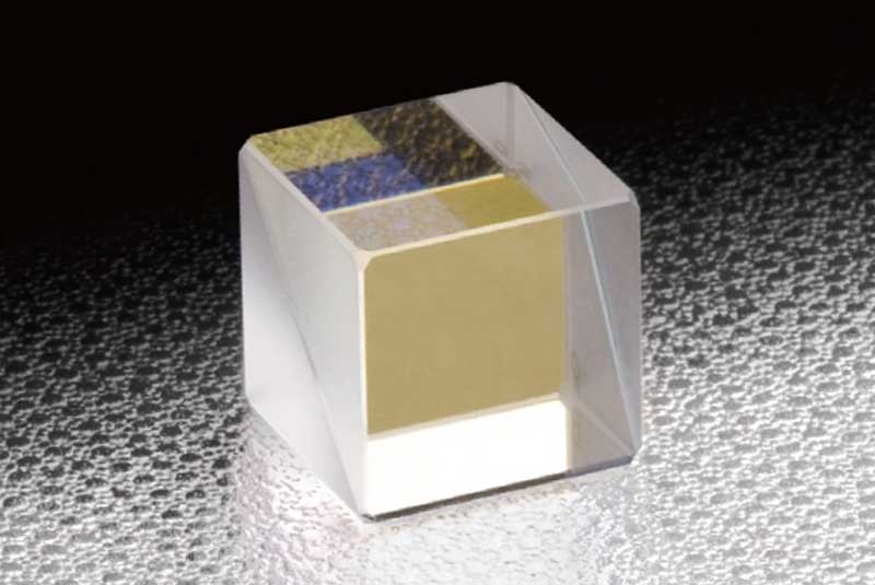 Cube Polarizing Beamsplitters