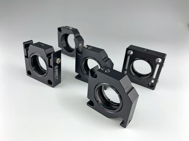 Supports d'optique de cage